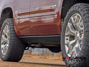 GMC Yukon Side Steps - Power Running Boards - Rough Country - E-Boards